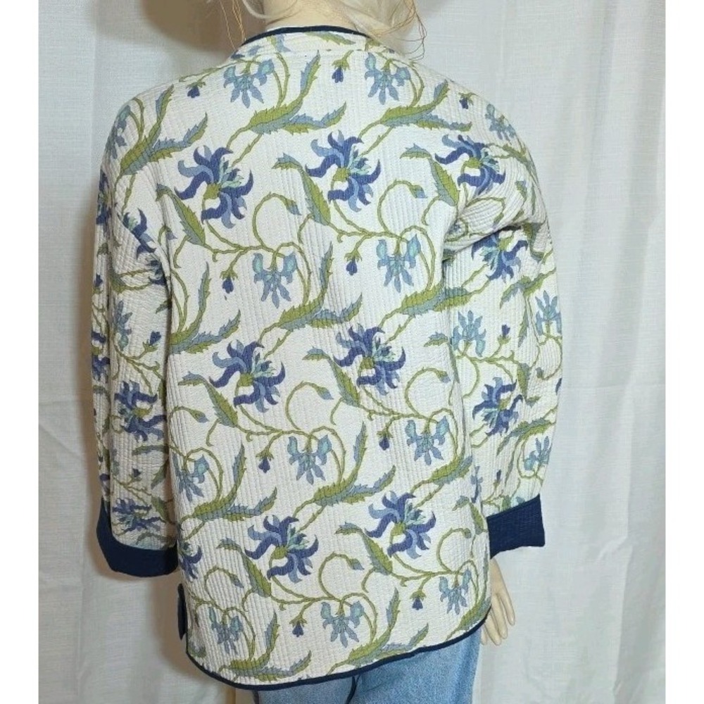 I.T.F. Reversable Quilted Jacket‎ Size L/XL Blue Floral Cottage Core - Picture 3 of 8